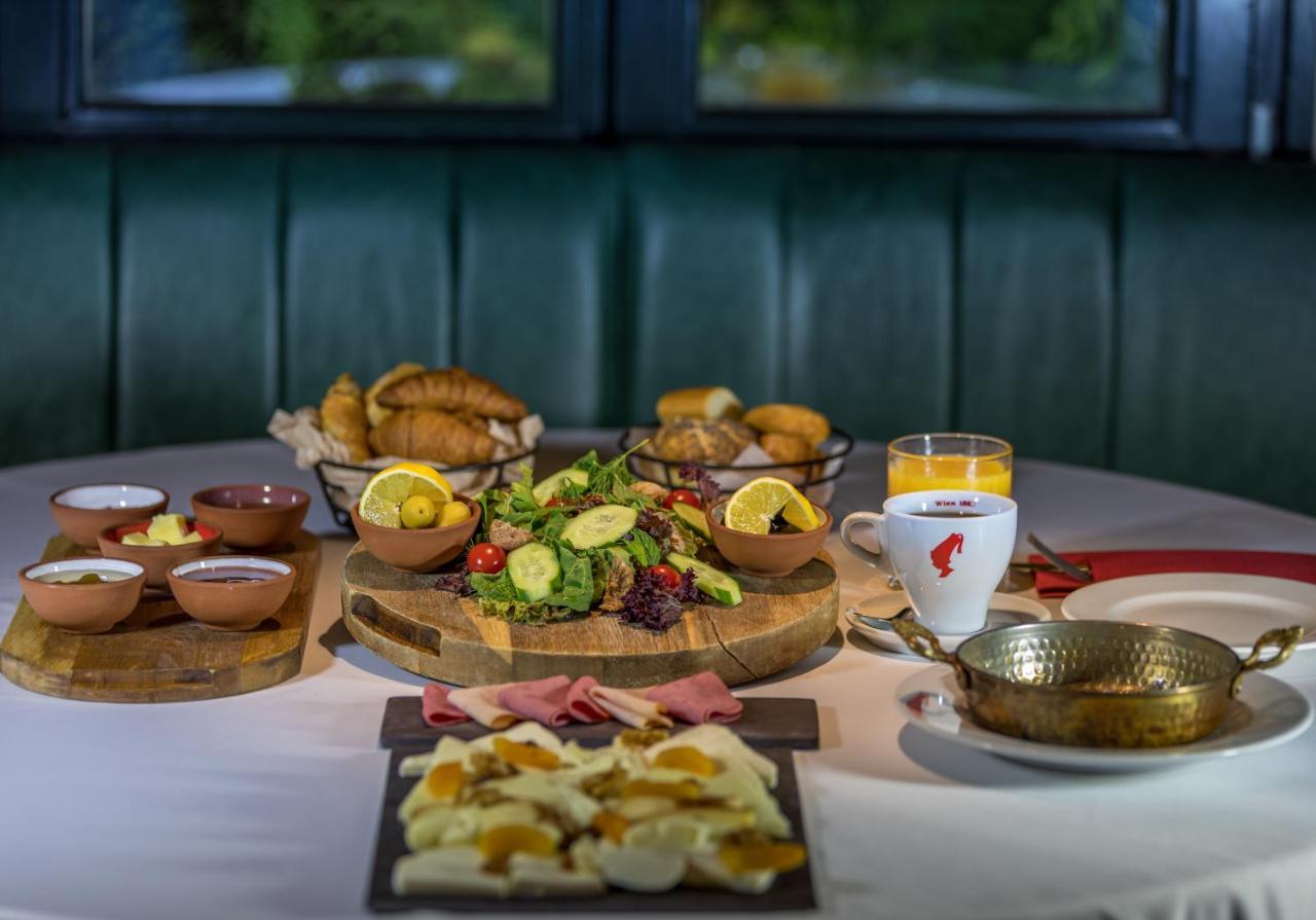 Hotel Régie Ottoman Istanbul - Special Category Exterior foto A typical breakfast at the hotel